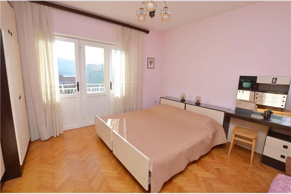 Apartment A2, for 5 persons