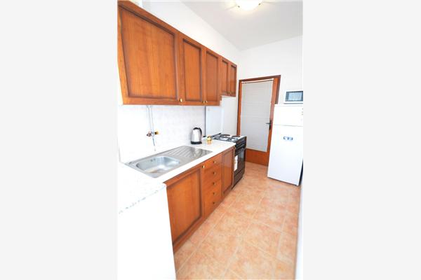 Apartment A2, for 5 persons