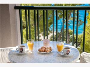 Apartment Makarska riviera,BookLucijaFrom 228 €