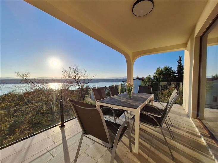 Apartment A3, for 6 persons