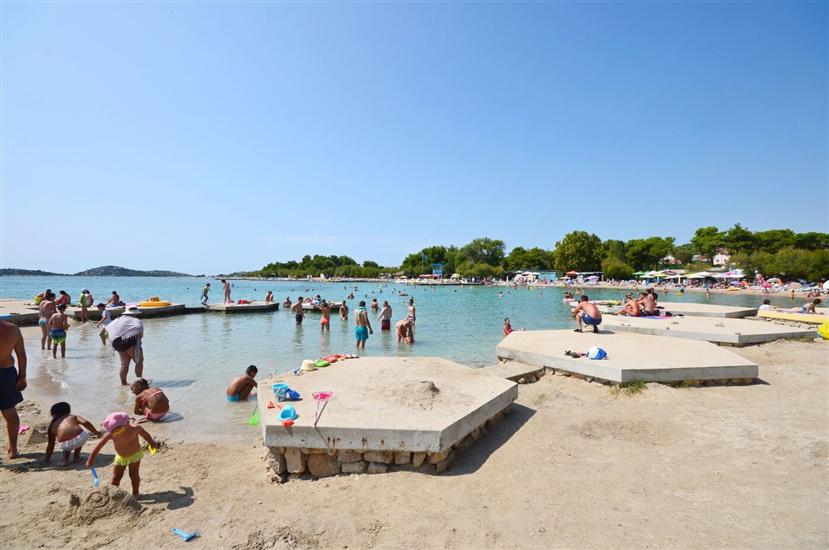 Apartments and Rooms guesthouse Lorenta