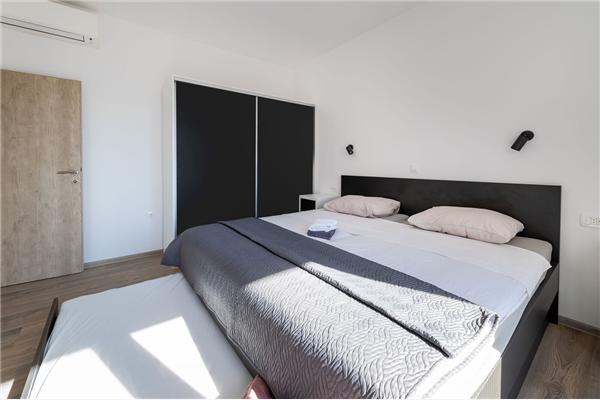 Apartment A1, for 5 persons