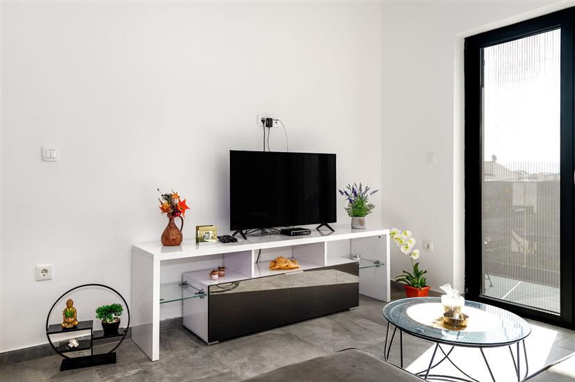 Apartment A1, for 5 persons