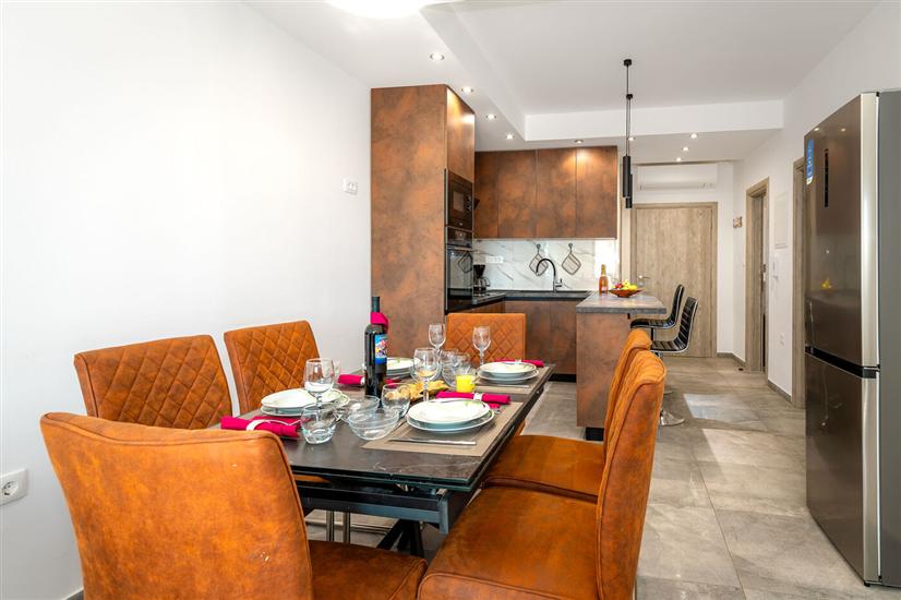 Apartment A1, for 5 persons