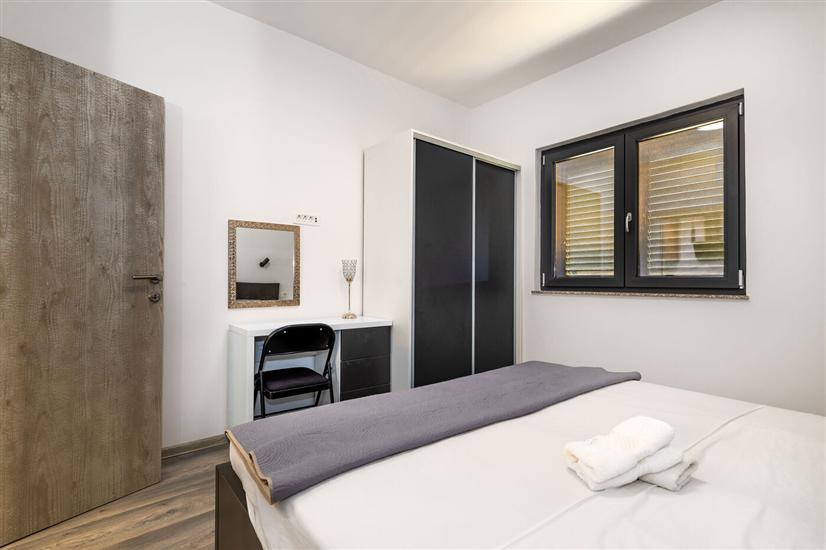 Apartment A1, for 5 persons