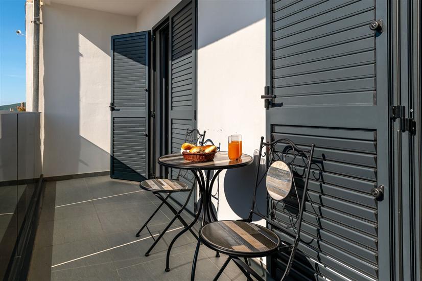 Apartment A2, for 5 persons