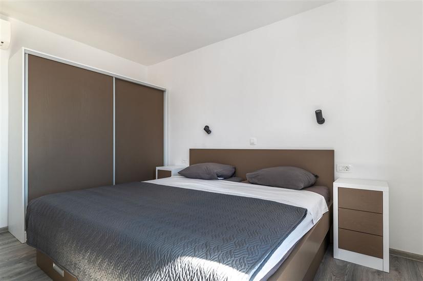 Apartment A2, for 5 persons