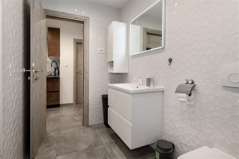 Apartment A2, for 5 persons