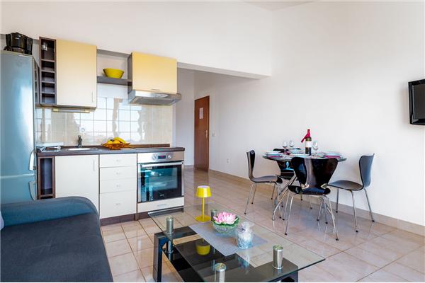 Apartment A2, for 3 persons