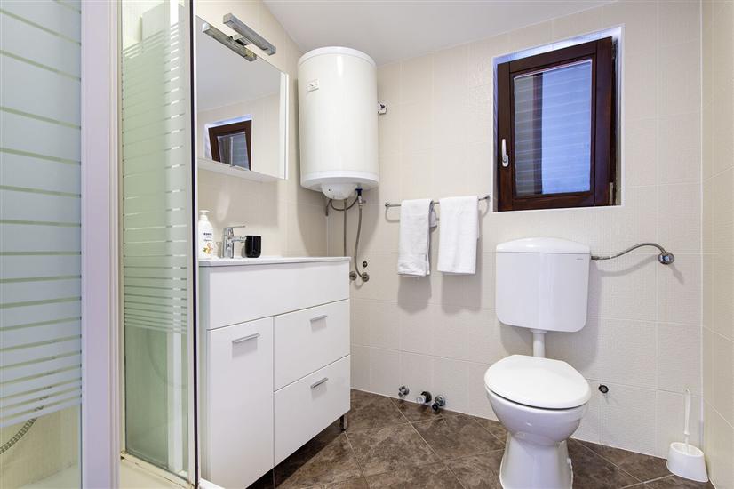 Apartment A2, for 3 persons