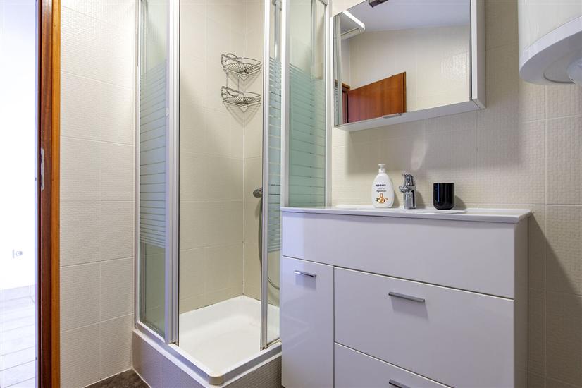 Apartment A2, for 3 persons