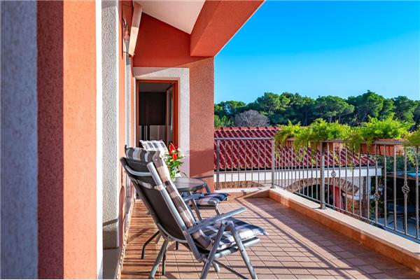 House K1, for 8 persons