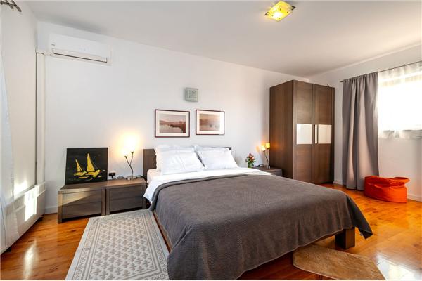 House K1, for 8 persons