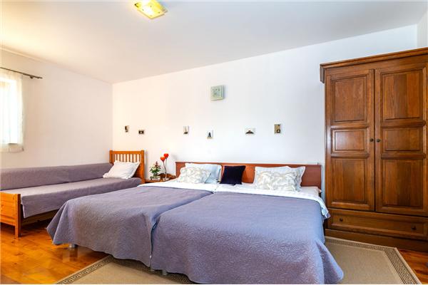 House K1, for 8 persons