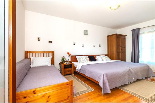 House K1, for 8 persons