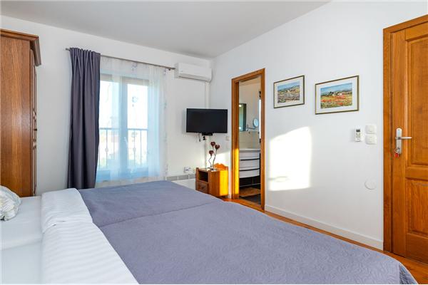 House K1, for 8 persons