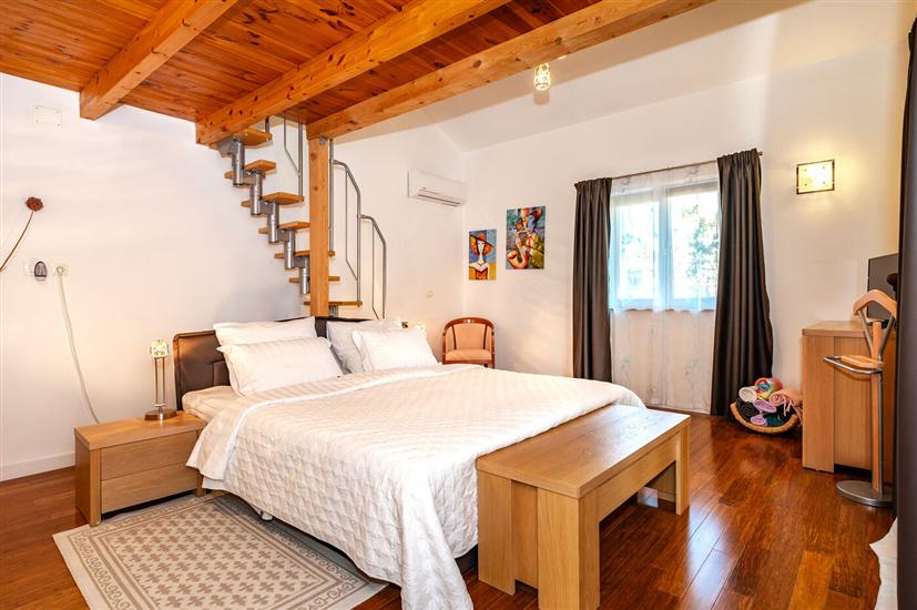 House K1, for 8 persons