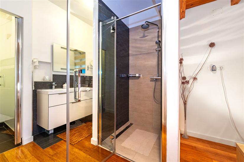 House K1, for 8 persons