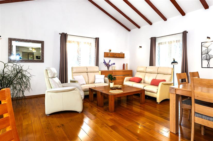 House K1, for 8 persons