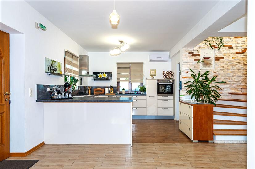 House K1, for 8 persons