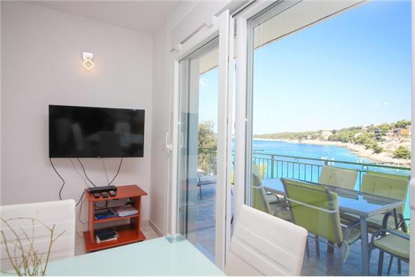 Apartment A1, for 6 persons