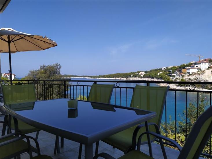 Apartment A1, for 6 persons