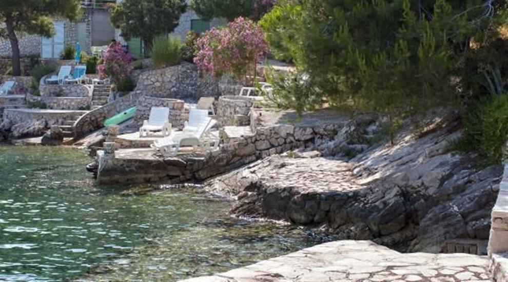 Apartment A2, for 3 persons