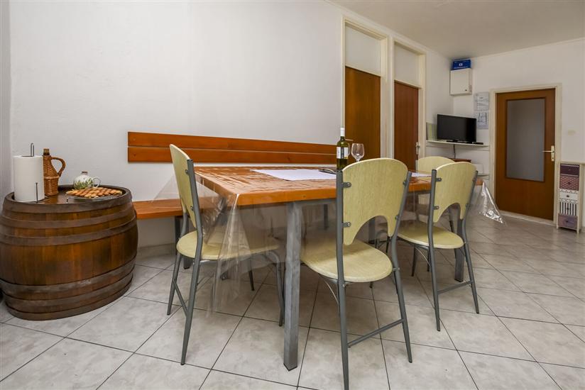 House K1, for 5 persons