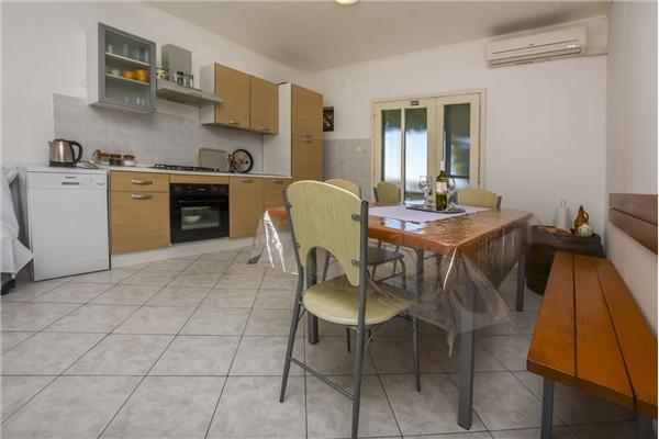 House K1, for 5 persons