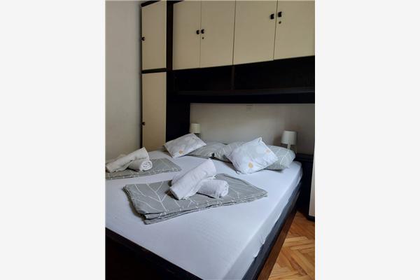 Apartment A2, for 6 persons