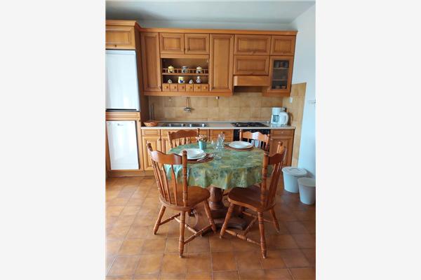 Apartment A2, for 6 persons