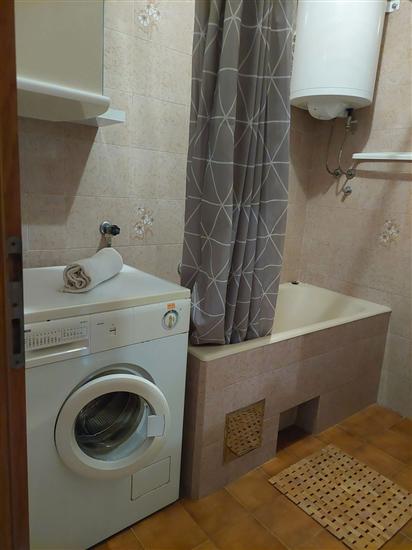 Apartment A2, for 6 persons