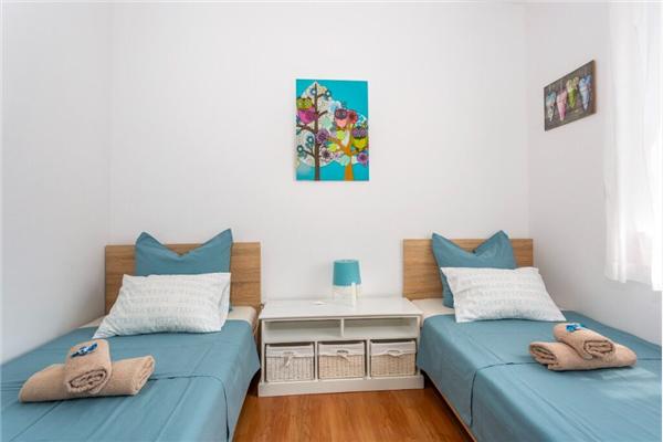 Apartment A1, for 6 persons