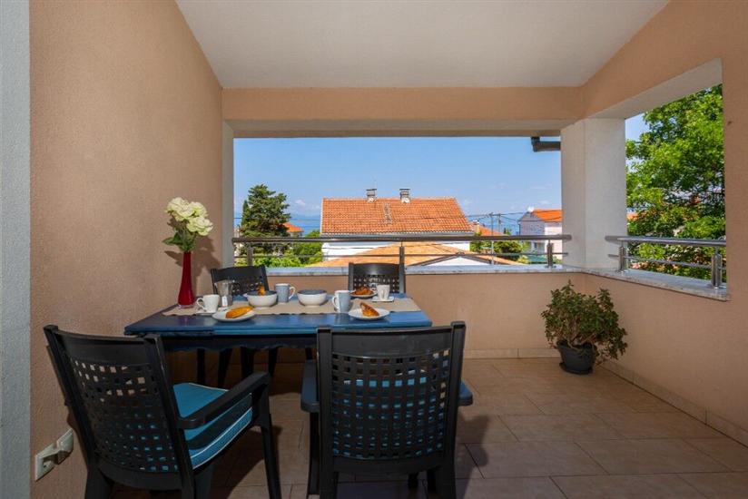 Apartment A1, for 6 persons