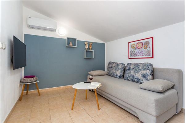 Apartment A2, for 6 persons