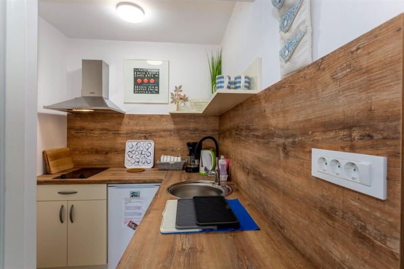 Room S1, for 2 persons