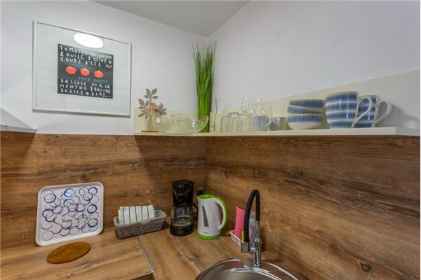 Room S1, for 2 persons