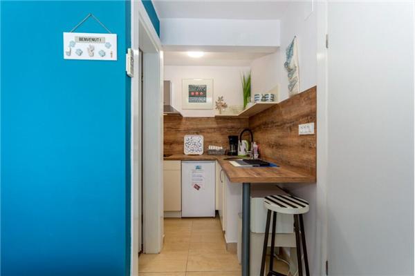 Room S1, for 2 persons