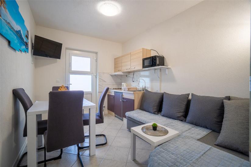 Apartment A2, for 5 persons