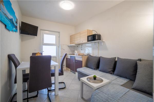 Apartment A2, for 5 persons