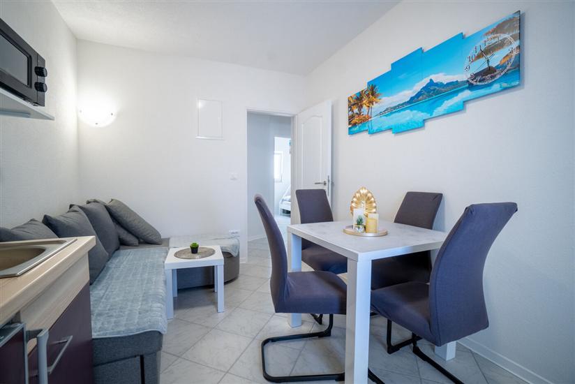 Apartment A2, for 5 persons