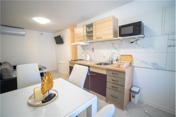 Apartment A5, for 4 persons