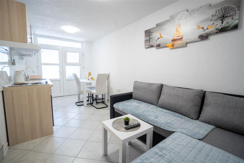 Apartment A5, for 4 persons