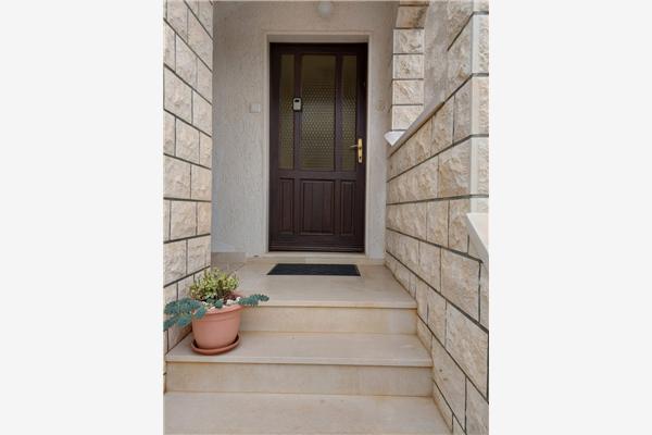 Apartment A2, for 6 persons