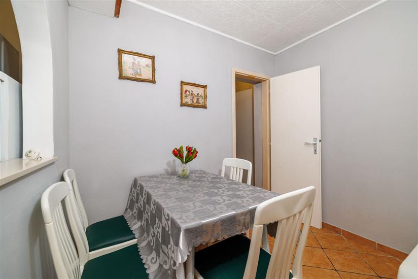 Apartment A2, for 3 persons