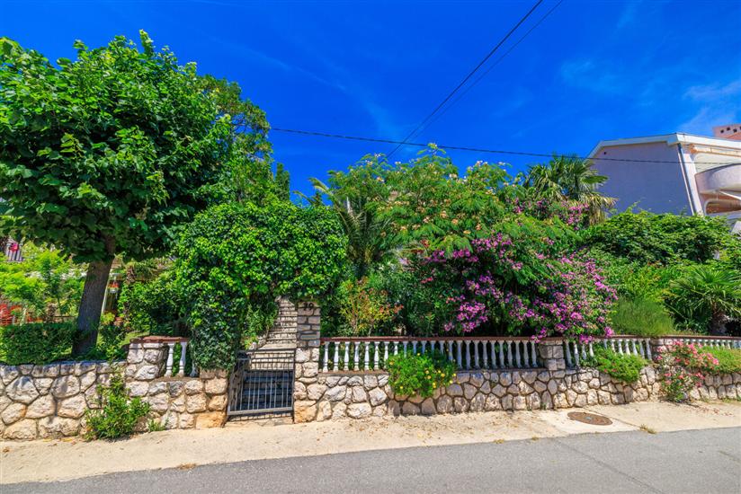 Apartments and Room Mirjana