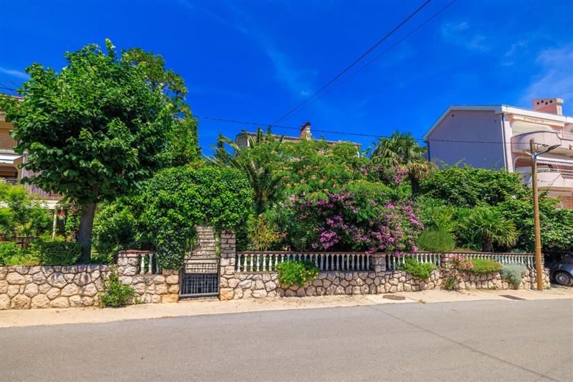 Apartments and Room Mirjana