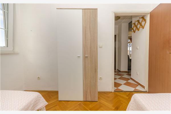Apartment A2, for 5 persons
