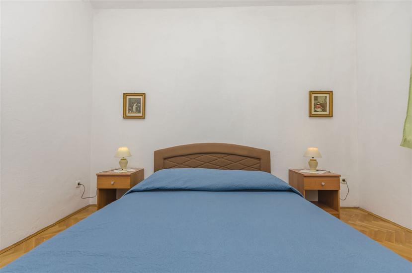 Apartment A2, for 5 persons