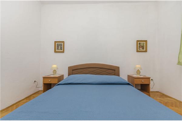 Apartment A2, for 5 persons